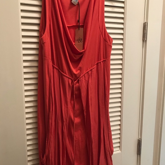 Lili & Q - Brand New- Resort Wear - Casual Dress - Picture 3 of 3